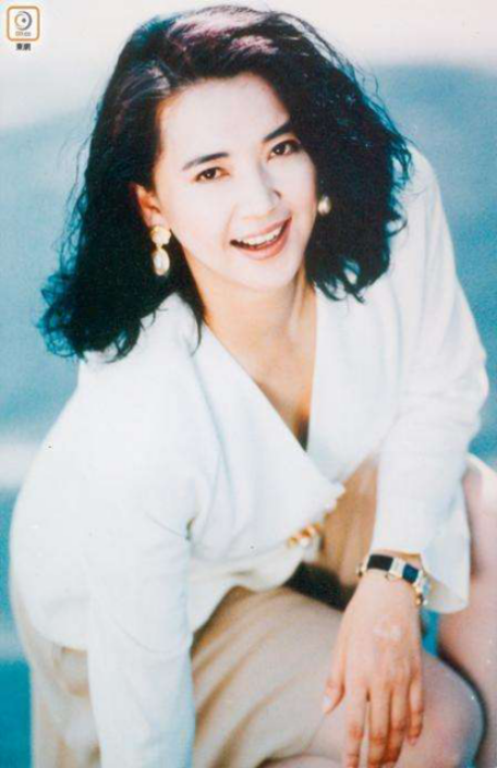 6,叶灵芝饰杨九妹;7,夏萍饰董月娥;8,刘午琪饰杨秋兰;9,丁佩饰黄琼女