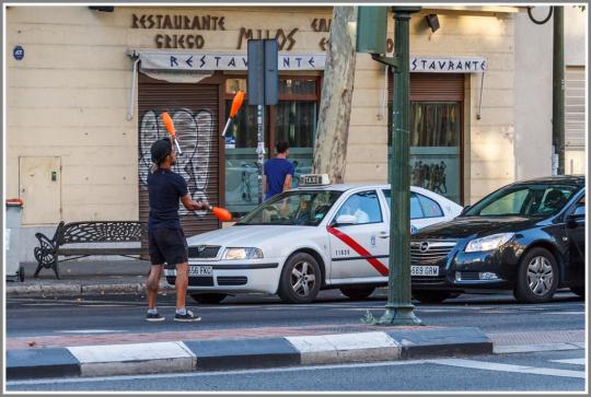 佳能5D2如何对焦，佳能5d2如何自动对焦（我的佳能单反使用心得）