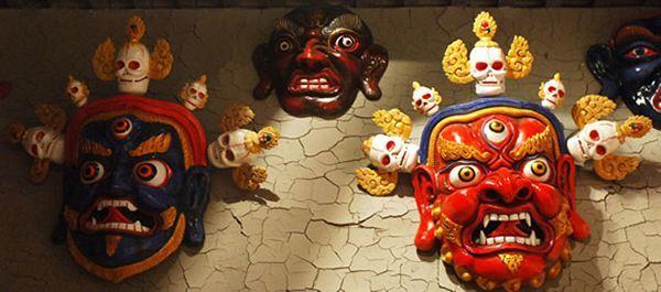 藏戏的相关资料，藏戏的资料（比京剧还早几个世纪的戏种——藏戏）