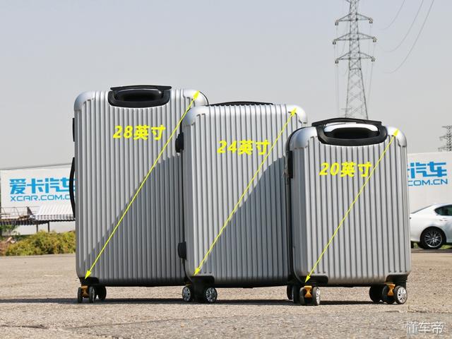 artico皮革与真皮差距大吗，artico皮革和皮革的区别（7款C级豪华轿车对比）