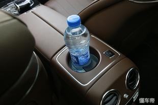 artico皮革与真皮差距大吗，artico皮革和皮革的区别（7款C级豪华轿车对比）