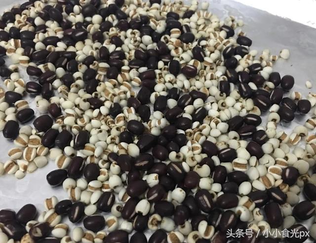红豆薏米粉怎么做，红豆薏米粉怎么做成糕点（简单几步就能自制红豆薏米粉）