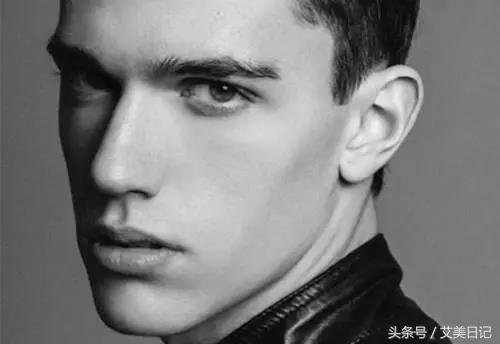 男生参加婚礼发型有哪些款式可供挑选呢，男生参加婚礼什么发型比较好（男生这三款发型很有气质）