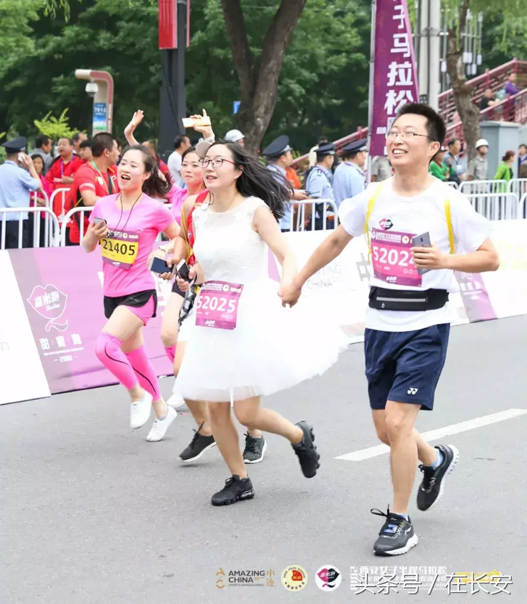 西安女子半程马拉松官网，首届西安女子半程马拉松