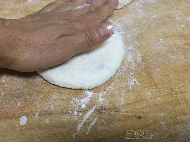 烙馅饼的面怎么和，烙馅饼的面怎么和吃起来柔软（烙好了放一天都是软的）