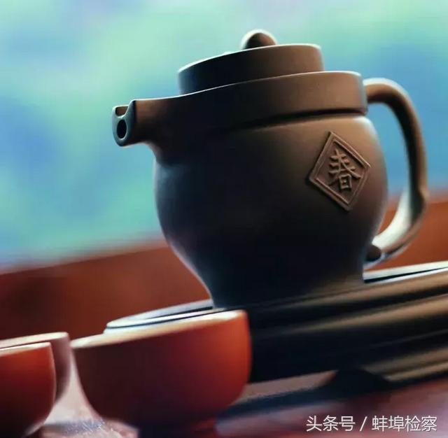 叩首是什么意思，三叩首什么意思（“七分茶、八分酒、三叩首”）