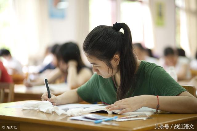 哺育拼音怎么读，哺育拼音（2017年部编版七年级下册期末字词复习）