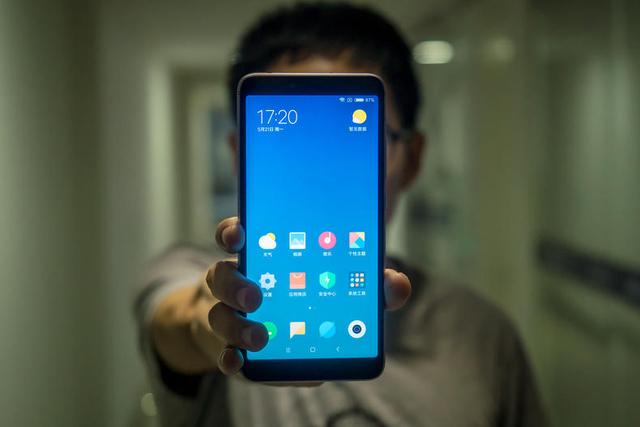 红米S2上手体验，这真的是千元机吗（看999元的颜值机拍照表现怎么样）