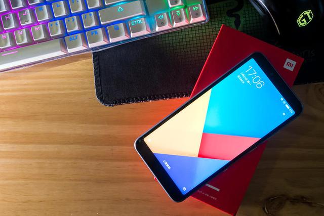 红米S2上手体验，这真的是千元机吗（看999元的颜值机拍照表现怎么样）