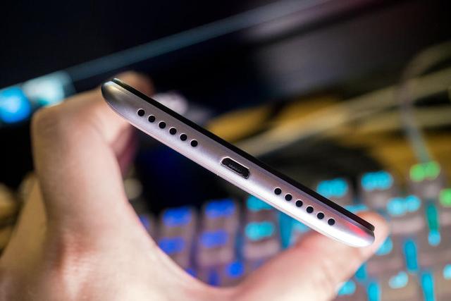 红米S2上手体验，这真的是千元机吗（看999元的颜值机拍照表现怎么样）