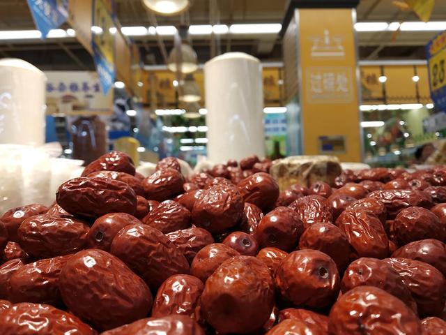 红米S2上手体验，这真的是千元机吗（看999元的颜值机拍照表现怎么样）