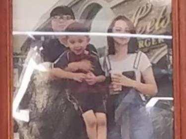邓莎有多少老公，却被网友吐槽颜值低配不上邓莎