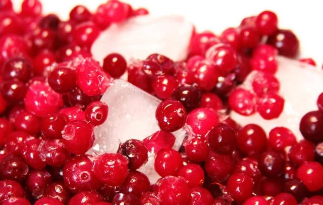 红莓干果的功效与作用，红莓干果的功效与作用禁忌（这种水果是万圣节的传统食物）