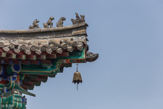 拜香的正确姿势，寺庙上香礼仪规定（进寺庙的礼仪到底怎么上香叩拜最正确）