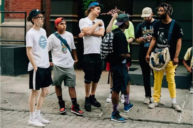 鸭舌帽可以洗衣机洗吗，鸭舌帽可以用洗衣机洗吗（想要帽子戴的帅）