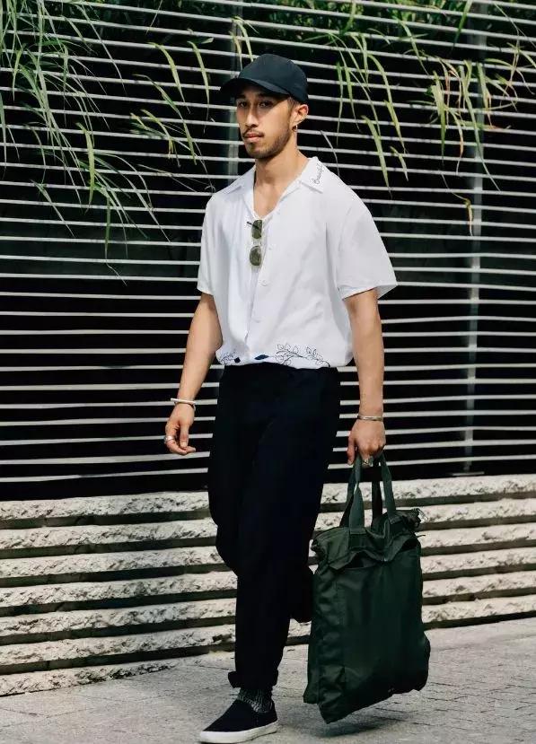 鸭舌帽可以洗衣机洗吗，鸭舌帽可以用洗衣机洗吗（想要帽子戴的帅）