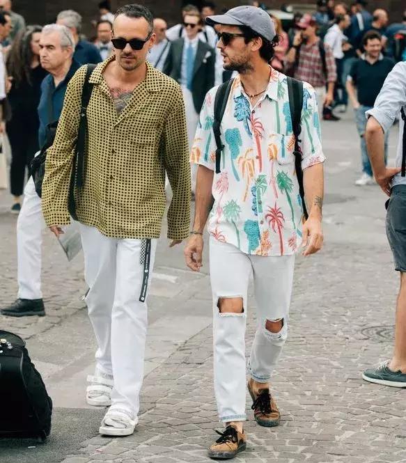 鸭舌帽可以洗衣机洗吗，鸭舌帽可以用洗衣机洗吗（想要帽子戴的帅）