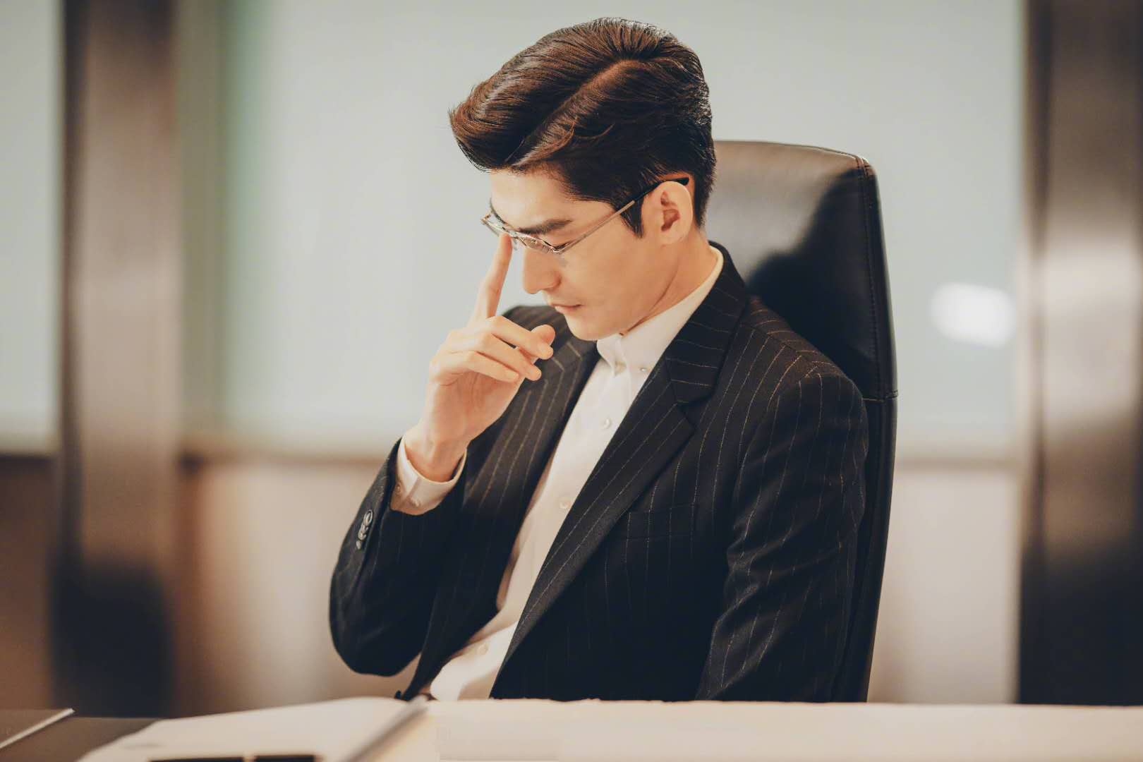 张翰为何深夜更博?粉丝们猜测这跟《温暖的弦》的大结局有关