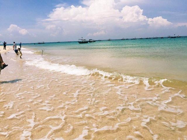 国内看海的十大圣地，有海又便宜的旅游景点（中国十大最美海滩，你去过几个）