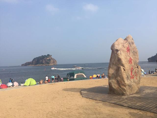 国内看海的十大圣地，有海又便宜的旅游景点（中国十大最美海滩，你去过几个）