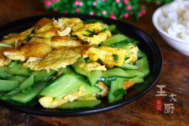 非常简单的炒鸡蛋做法，非常简单的炒鸡蛋做法视频（来看看我怎么做的）