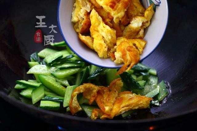 非常简单的炒鸡蛋做法，非常简单的炒鸡蛋做法视频（来看看我怎么做的）