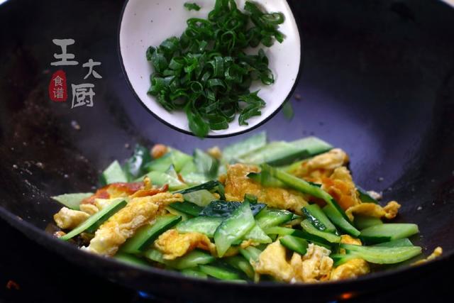 非常简单的炒鸡蛋做法，非常简单的炒鸡蛋做法视频（来看看我怎么做的）