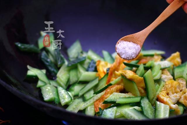 非常简单的炒鸡蛋做法，非常简单的炒鸡蛋做法视频（来看看我怎么做的）