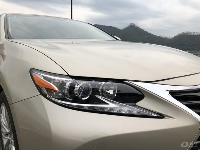 雷克萨斯ES200新款，雷克萨斯行车记录仪怎么使用（感受雷克萨斯ES200一个月报告）