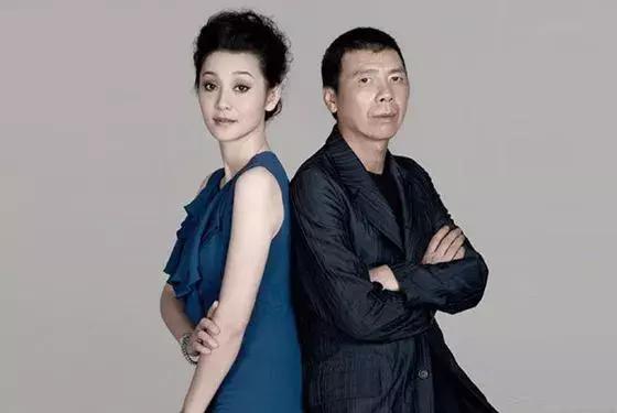 40岁江珊近照，同样51岁的徐帆和江珊