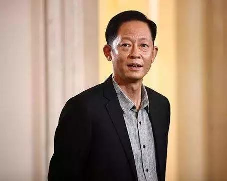 40岁江珊近照，同样51岁的徐帆和江珊