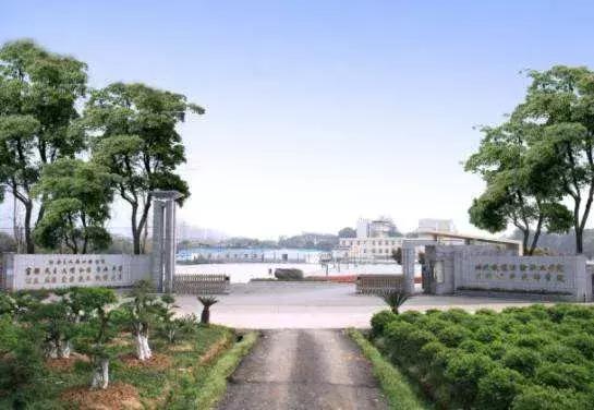 2021年湖北经济学院法商学院最好的专业排名及重点特色专业目录，湖北经济学院法商学院前景（武汉84所高校资料大全）