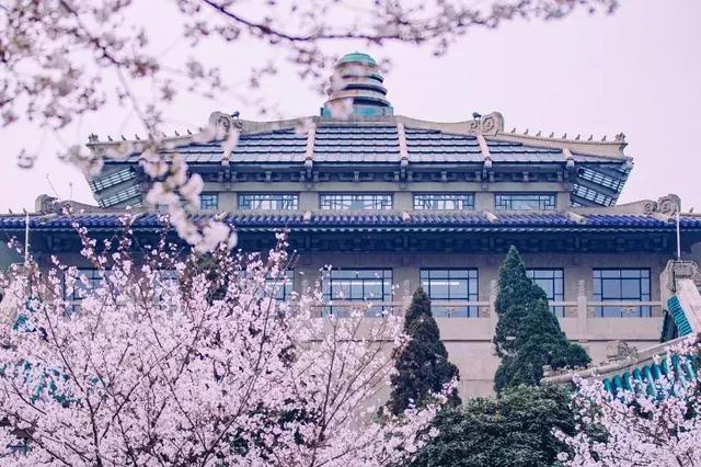 2021年湖北经济学院法商学院最好的专业排名及重点特色专业目录，湖北经济学院法商学院前景（武汉84所高校资料大全）