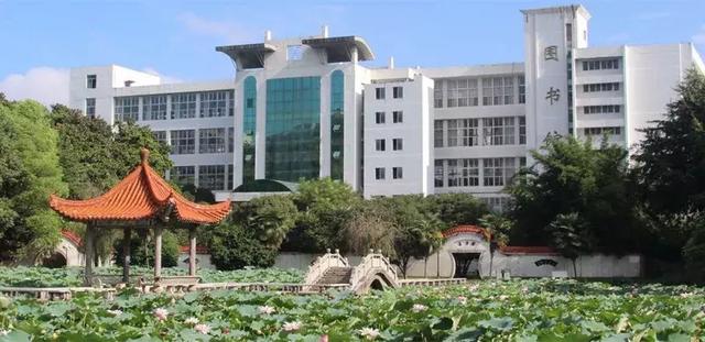 2021年湖北经济学院法商学院最好的专业排名及重点特色专业目录，湖北经济学院法商学院前景（武汉84所高校资料大全）