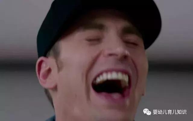 好冷啊我在东北玩泥巴，我在东北玩泥巴歌词（印度神曲“我在东北玩泥巴”）