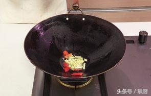 香菇怎么炒好吃又简单，怎么炒香菇好吃又简单（教你怎么炒香菇好吃又简单）