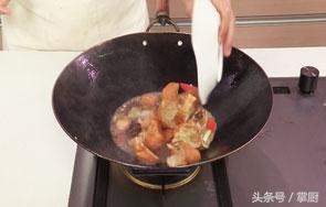 香菇怎么炒好吃又简单，怎么炒香菇好吃又简单（教你怎么炒香菇好吃又简单）