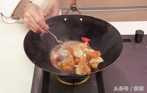 香菇怎么炒好吃又简单，怎么炒香菇好吃又简单（教你怎么炒香菇好吃又简单）