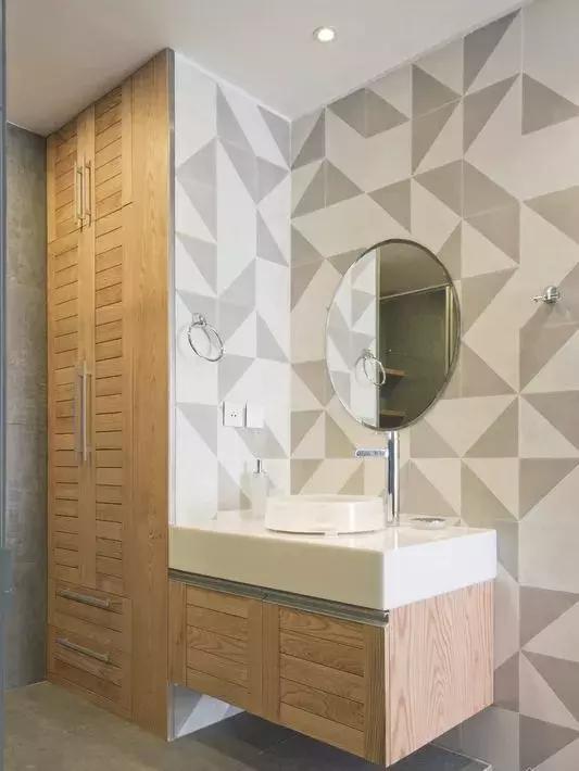 美缝颜色搭配口诀，贵族银和亚浅灰哪个好看做美缝（你一定得知道的瓷砖配色）