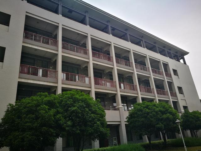 无锡城市职业技术学校,2022无锡城市职业技术学院在重庆录取分数线及招生计划(阴雨绵绵游无锡城市职业技术学院) 无锡城市职业技术学校,2022无锡城市职业技术学院在重庆录取分数线及招生计划(阴雨绵绵游无锡城市职业技术学院)