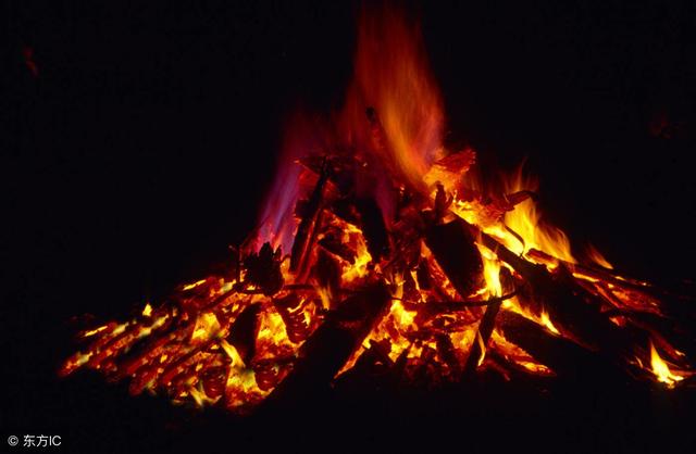 瞬息的拼音，瞬息万变的拼音（四年级语文下册生字拼音组词复习）