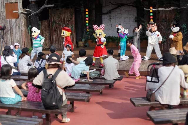 日语欢迎光临怎么说，日语餐厅服务员用语大全（日本的这个地方）