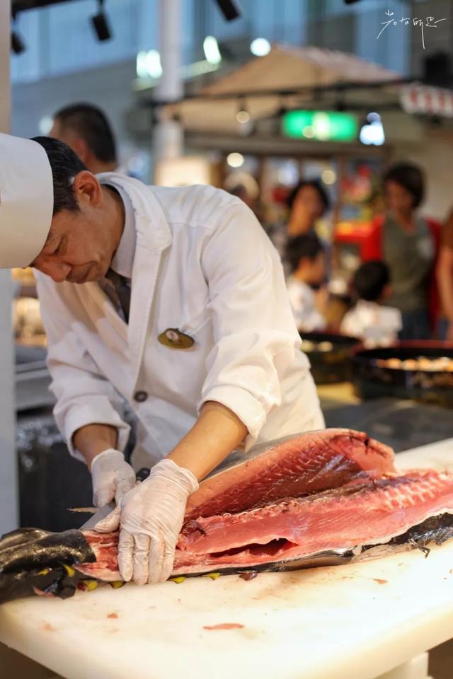 日语欢迎光临怎么说，日语餐厅服务员用语大全（日本的这个地方）