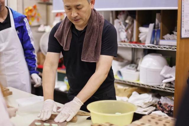 日语欢迎光临怎么说，日语餐厅服务员用语大全（日本的这个地方）