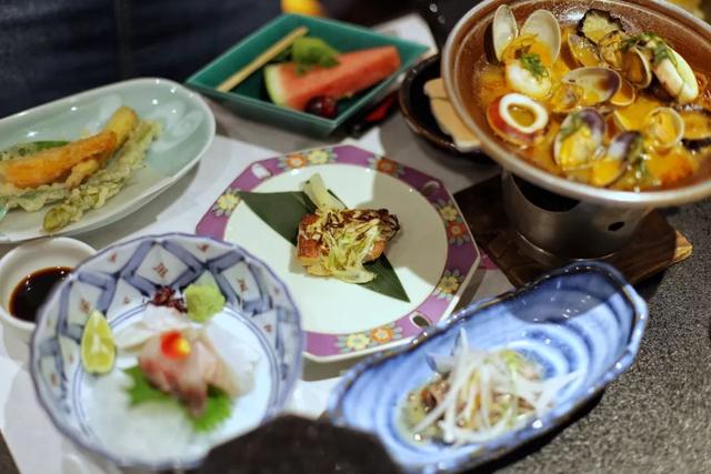 日语欢迎光临怎么说，日语餐厅服务员用语大全（日本的这个地方）