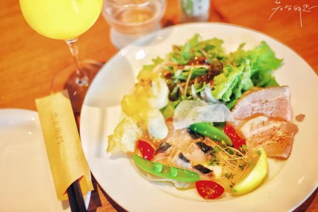 日语欢迎光临怎么说，日语餐厅服务员用语大全（日本的这个地方）