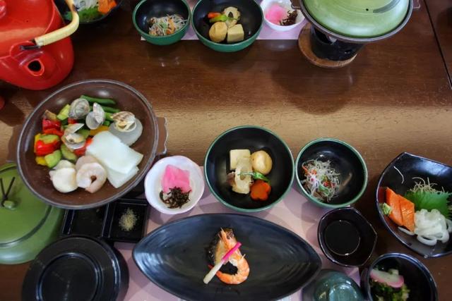 日语欢迎光临怎么说，日语餐厅服务员用语大全（日本的这个地方）