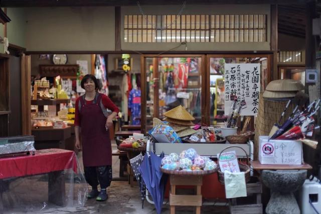 日语欢迎光临怎么说，日语餐厅服务员用语大全（日本的这个地方）