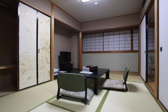 日语欢迎光临怎么说，日语餐厅服务员用语大全（日本的这个地方）