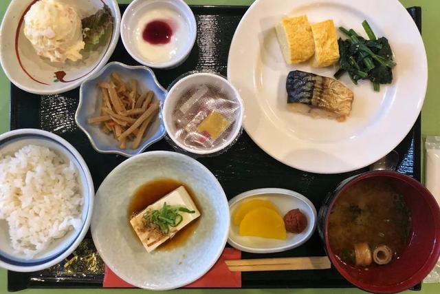 日语欢迎光临怎么说，日语餐厅服务员用语大全（日本的这个地方）